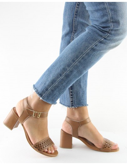 Sandale à talon-Sade